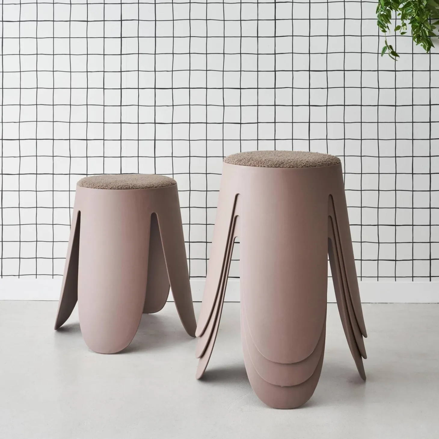 Banco empilhável em tecido bouclé, set de 4