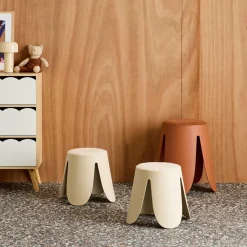 Banco empilhável infantil boucle texturizado, set de 2
