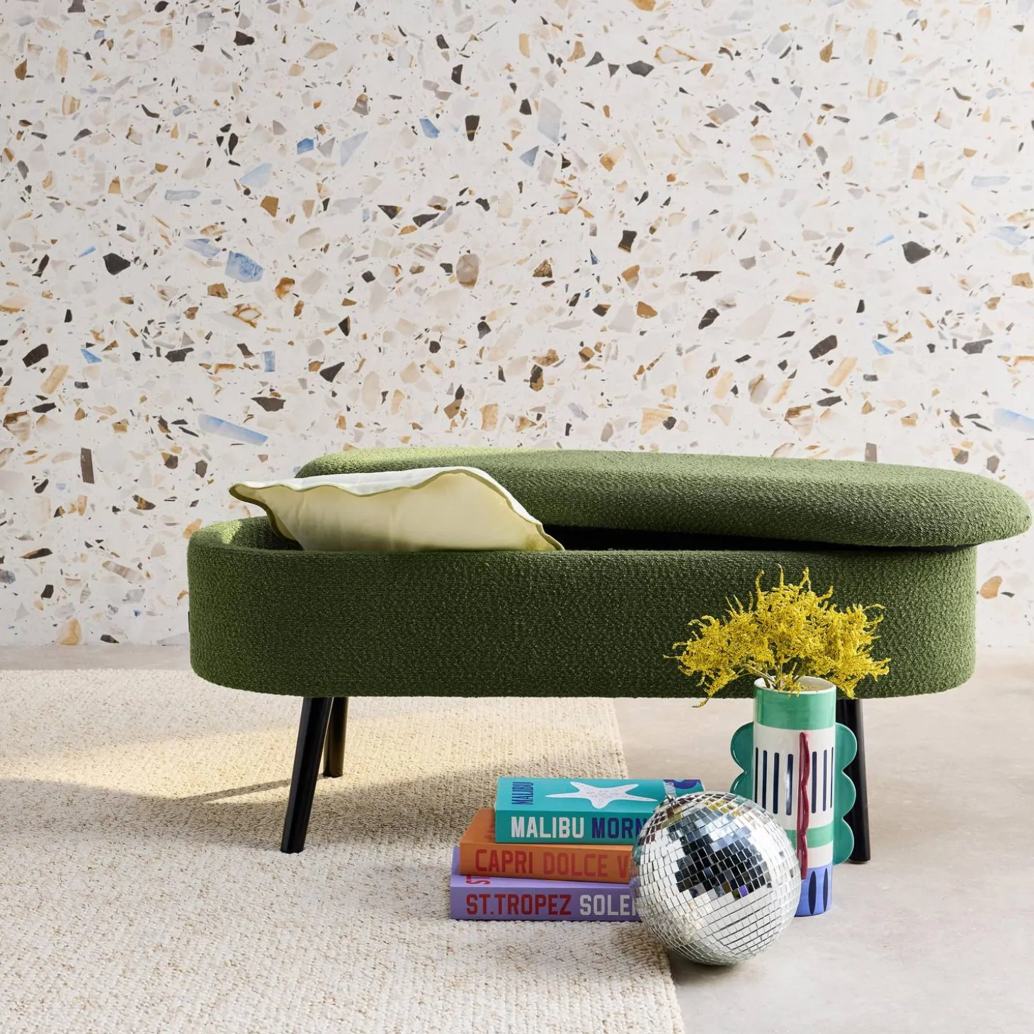 Banco, extremidade da cama com revestimento de boucle