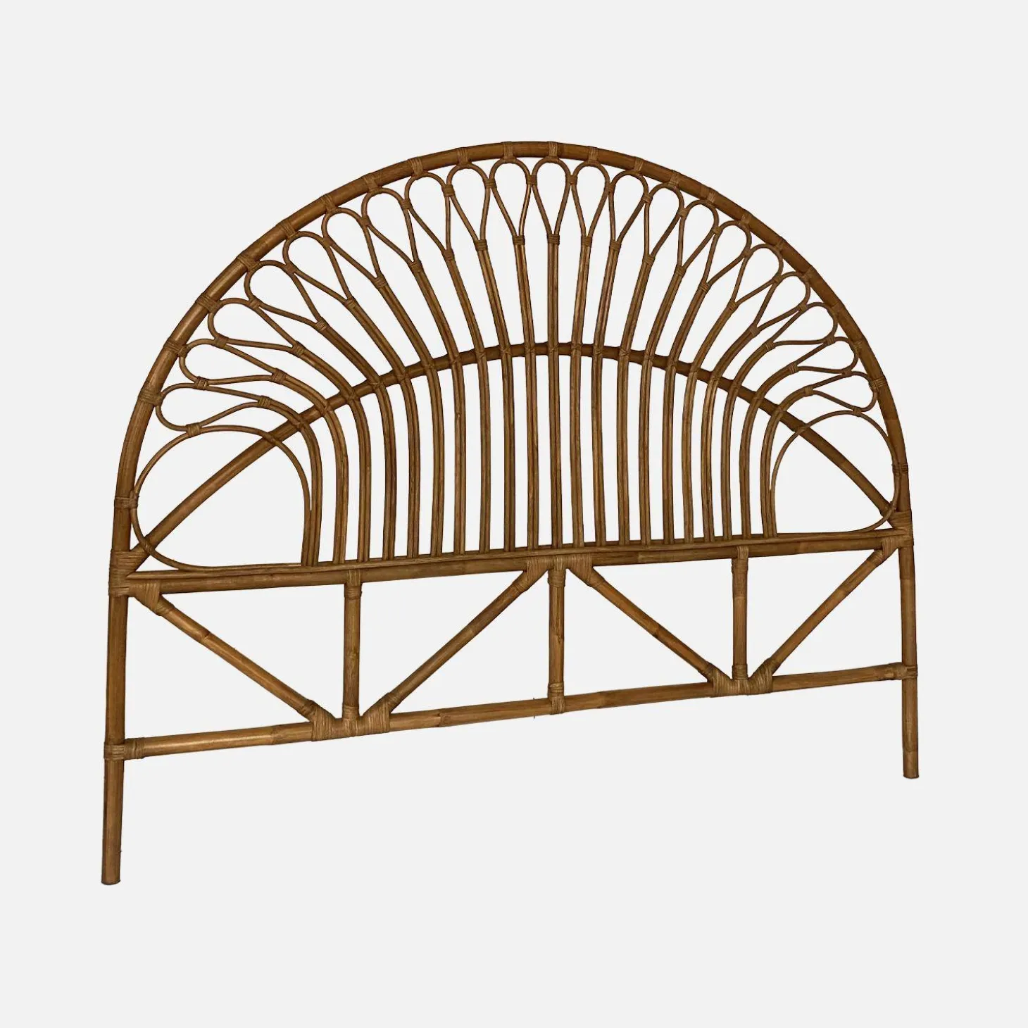 Cabeceira para cama em rotim escuro