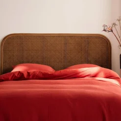 Cabeceira para cama em vime escuro e cana