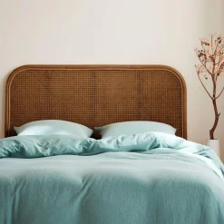 Cabeceira para cama em vime escuro e cana