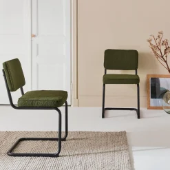Cadeira cantilever em tecido bouclé com estrutura em aço, set de 2