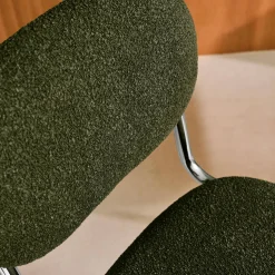 Cadeira em tecido bouclé com estrutura em metal, set de 2