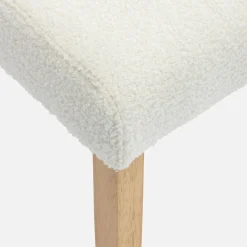 Cadeira em tecido bouclé com pés em madeira de seringueira, set de 4