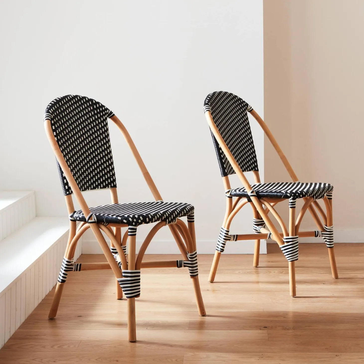 Cadeira estilo bistrô revestida em rattan, set de 2