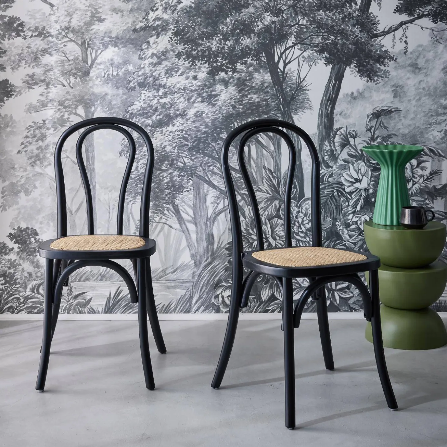 Cadeira vintage em madeira e revestida em rattan, set de 2