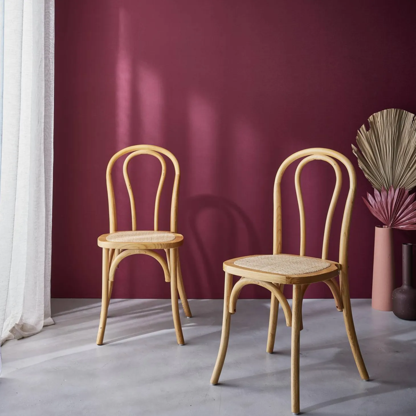 Cadeira vintage em madeira e revestida em rattan, set de 2
