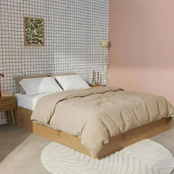 Cama baú com estrado de ripas decoração em madeira, 140x190cm