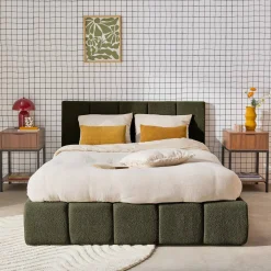 Cama baú com estrado de ripas e cabeceira 140cm, acabamento boucle