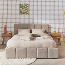 Cama baú com estrado de ripas e cabeceira 140cm, acabamento boucle