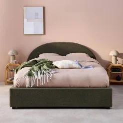 Cama com base de ripas e cabeceira 140x190cm, acabamento boucle