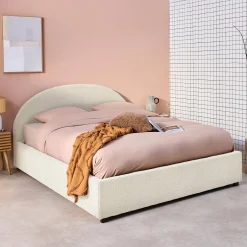Cama com base de ripas e cabeceira 140x190cm, acabamento boucle