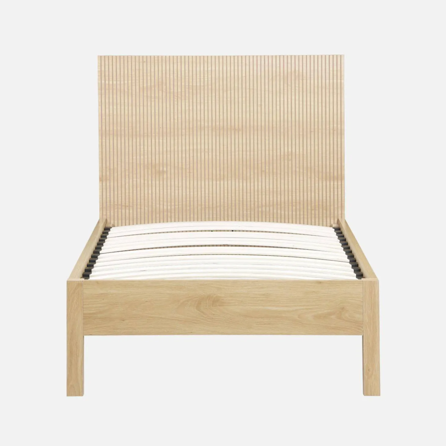 Cama com estrado de ripas e cabeceir, 90x190cm decoração madeira