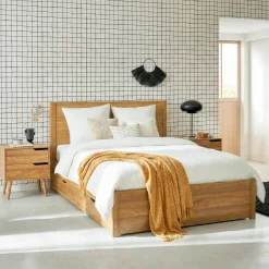 Cama com estrado de ripas e cabeceira 160x200cm + 4 gavetas
