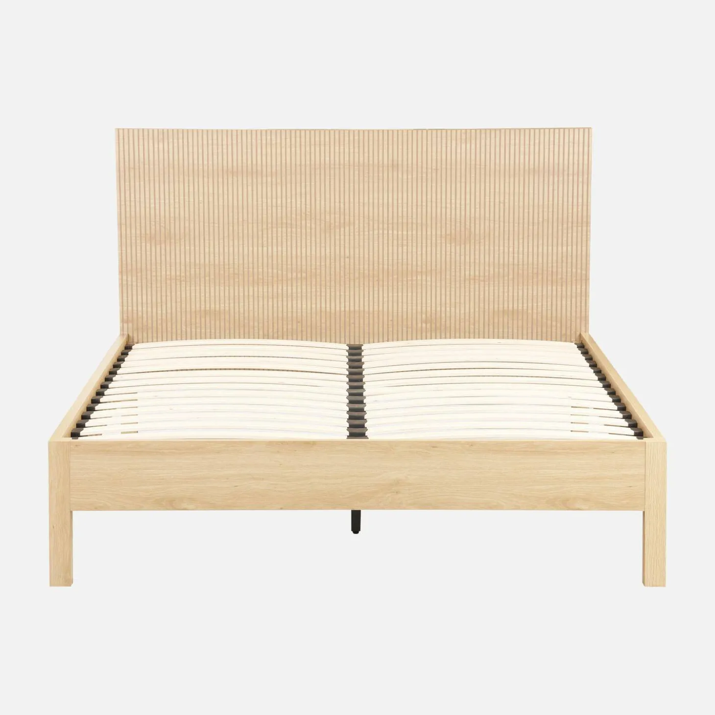 Cama com estrado de ripas e cabeceira, 140x190cm decoração em madeira