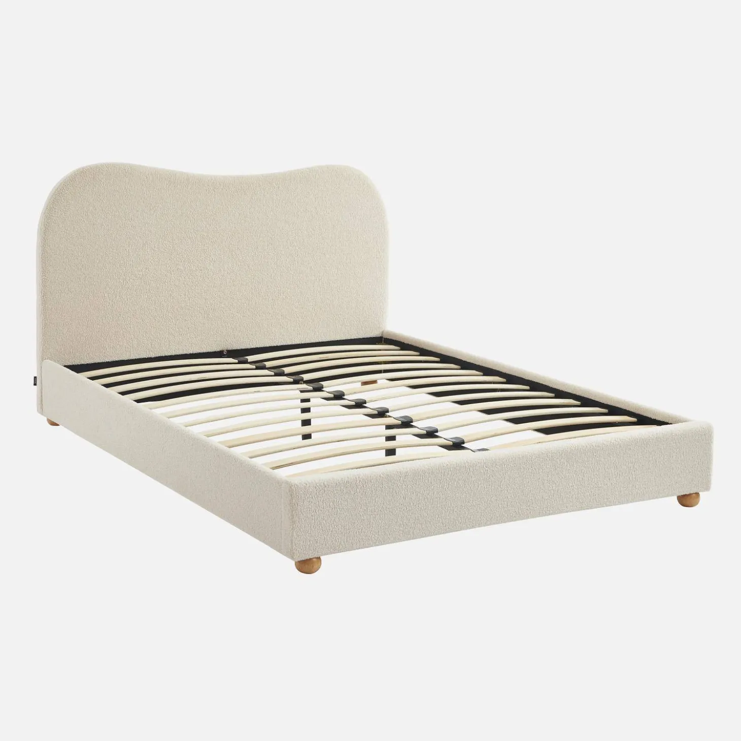 Cama com estrado de ripas e cabeceira, branca em boucle