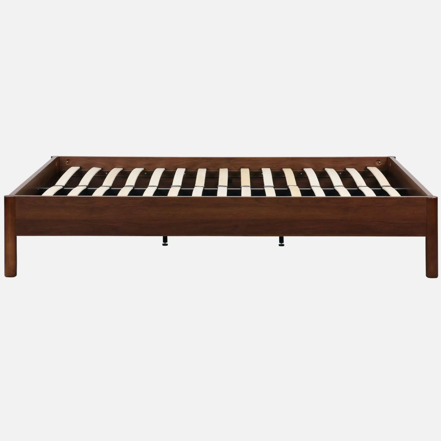 Cama com estrado de ripas 160x200cm com acabamento em madeira