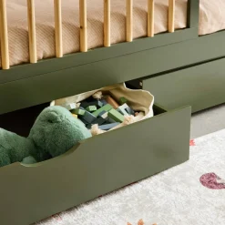 Cama infantil de 190 cm em madeira de pinho com estrado de ripas e gaveta extraível