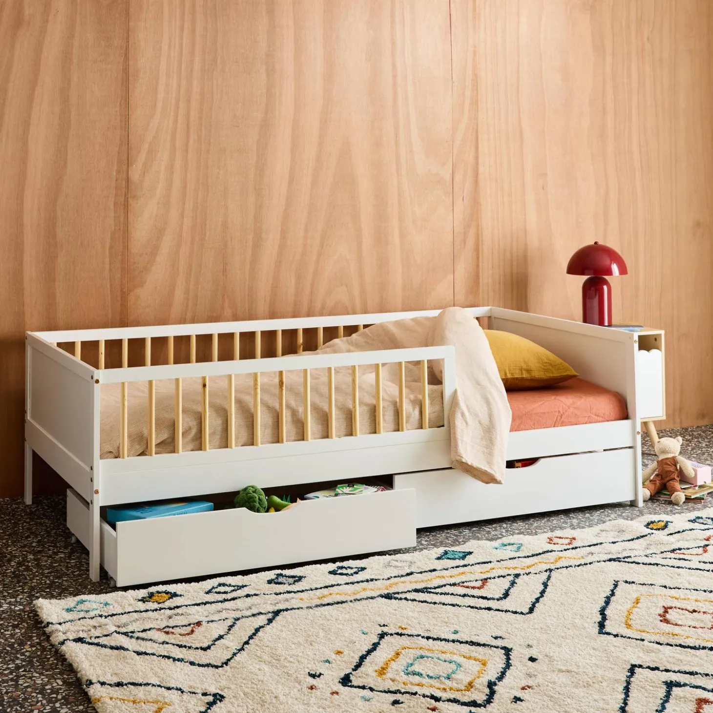 Cama ninho infantil 190cm pinho natural com estrado de ripas e gavetas