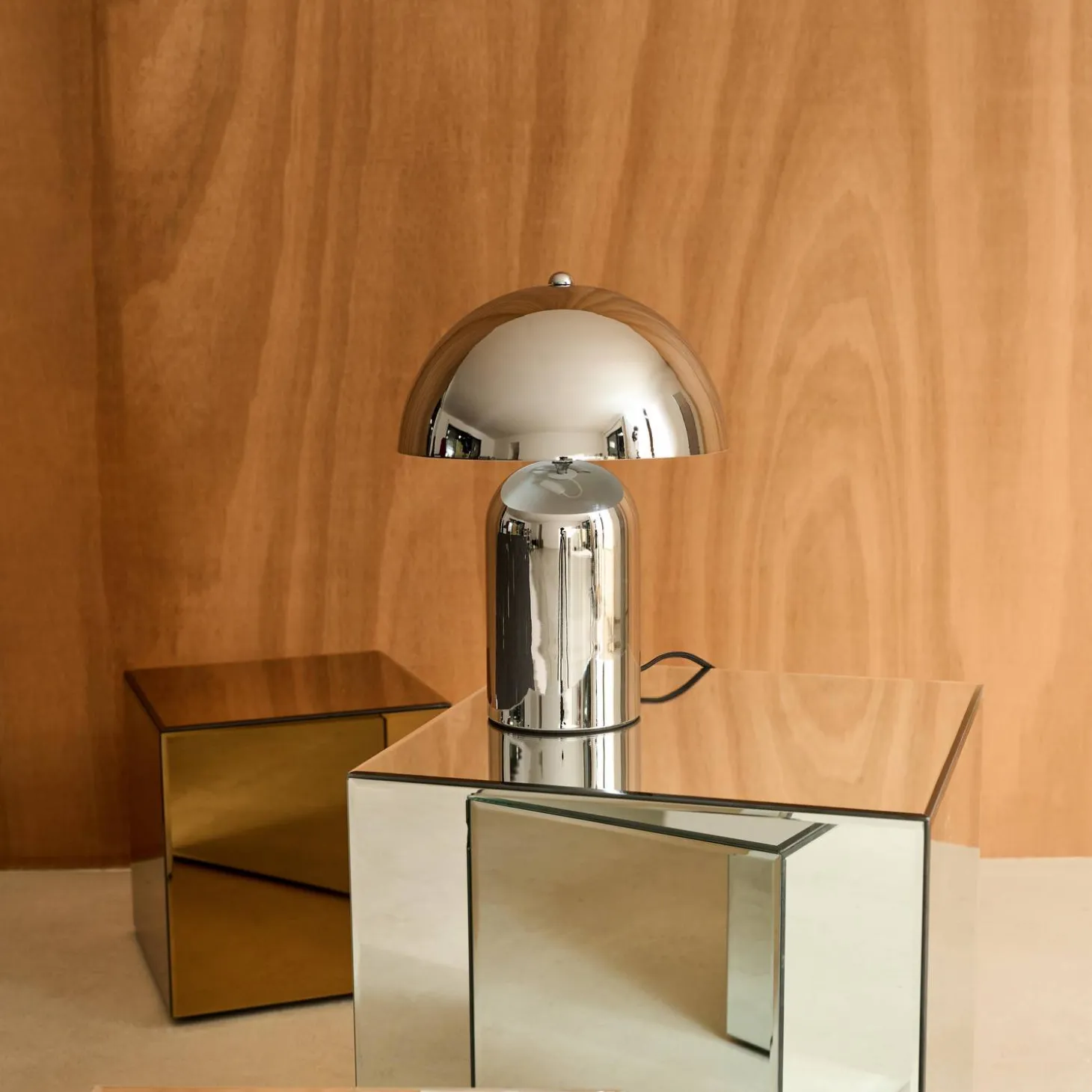 Candeeiro de mesa em metal, 25cm