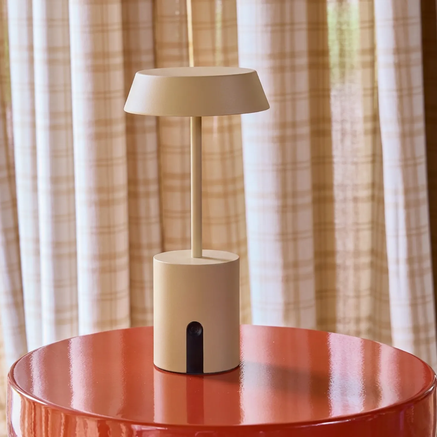 Candeeiro de mesa LED em metal para interior/exterior, 22cm