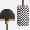 Candeeiro de pé em metal com base xadrez para interior