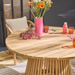 Conjunto de jantar interior/exterior com mesa em madeira de acácia com 4 cadeiras