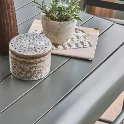 Conjunto de jardim com mesa alta e 2 cadeiras altas em aço