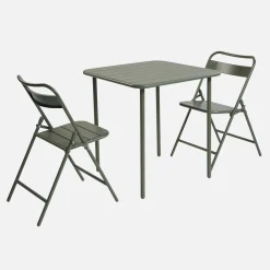Conjunto de jardim com mesa bistrô de 70cm em aço com 2 cadeiras dobráveis