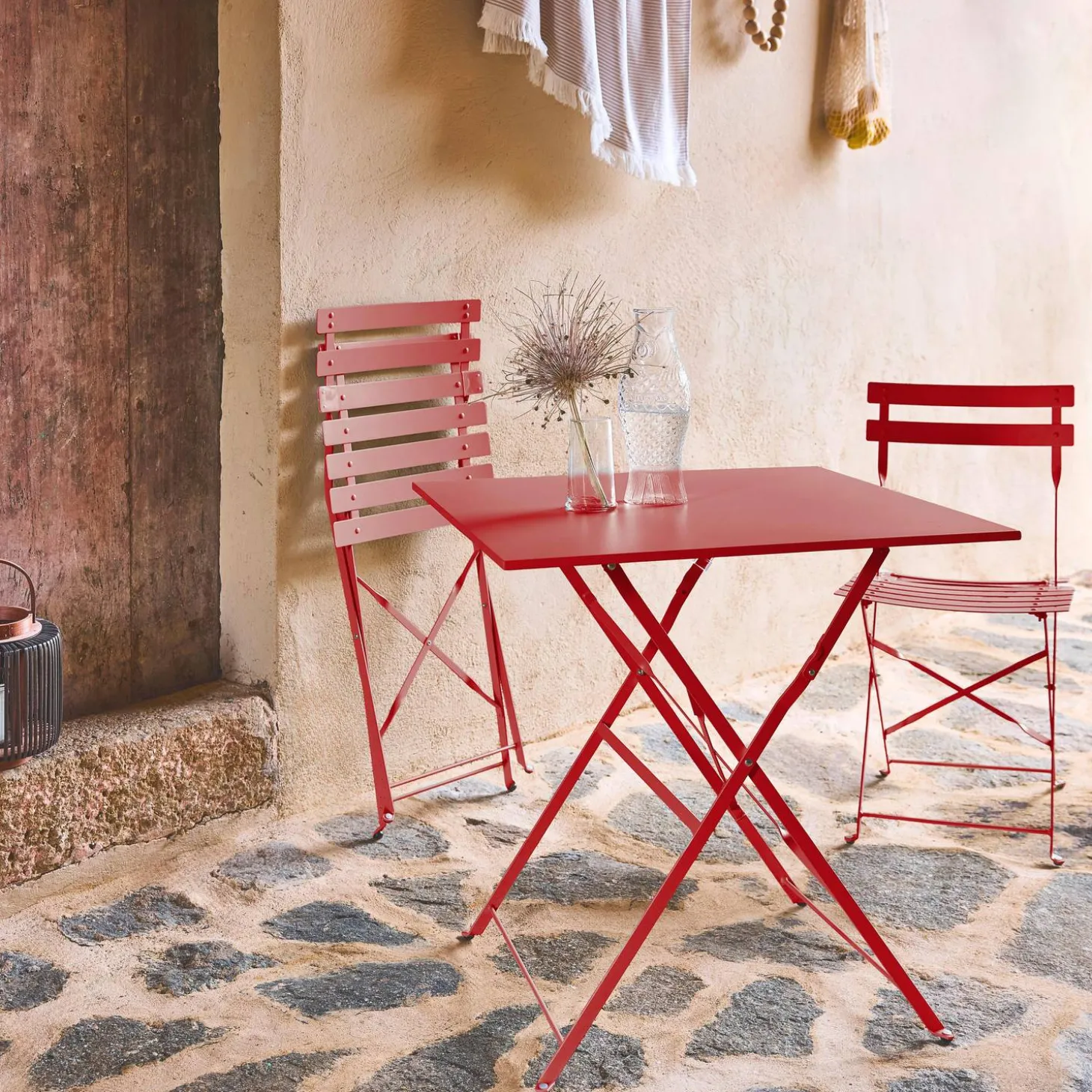 Conjunto de jardim com mesa bistrô dobrável em aço com 2 cadeiras, 70cm