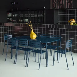 Conjunto de jardim com mesa bistrô de 160cm em aço com 8 cadeiras