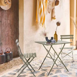 Conjunto de jardim com mesa bistrô dobrável em aço com 2 cadeiras, 70cm