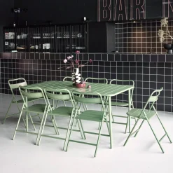 Conjunto de jardim com mesa bistrô dobrável de 160cm em aço com 8 cadeiras