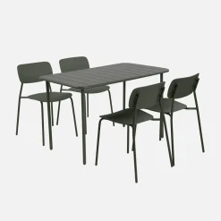 Conjunto de jardim com mesa de metal com 4 cadeiras