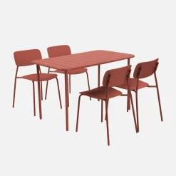 Conjunto de jardim com mesa de metal com 4 cadeiras