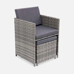 Conjunto de jardim com mesa em tecido de resina com 8 cadeirões