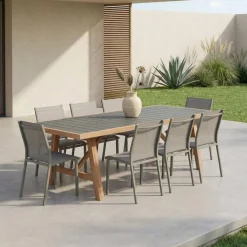 Conjunto de jardim com mesa em madeira de seringueira e alumínio com 8 cadeiras