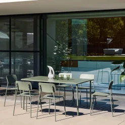 Conjunto de jardim com mesa em metal com 6 cadeiras