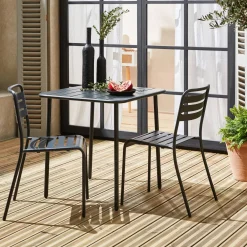 Conjunto de jardim com mesa em metal com 2 cadeiras