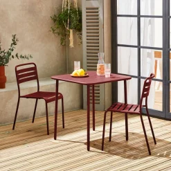 Conjunto de jardim com mesa em metal com 2 cadeiras
