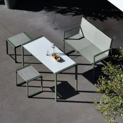 Conjunto de jardim com mesa em aço e textilene com 4 cadeiras