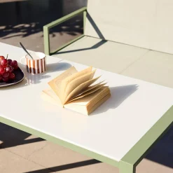 Conjunto de jardim com mesa em aço e textilene com 4 cadeiras