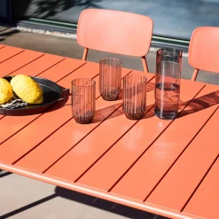 Conjunto de jardim com mesa em metal com 6 cadeiras