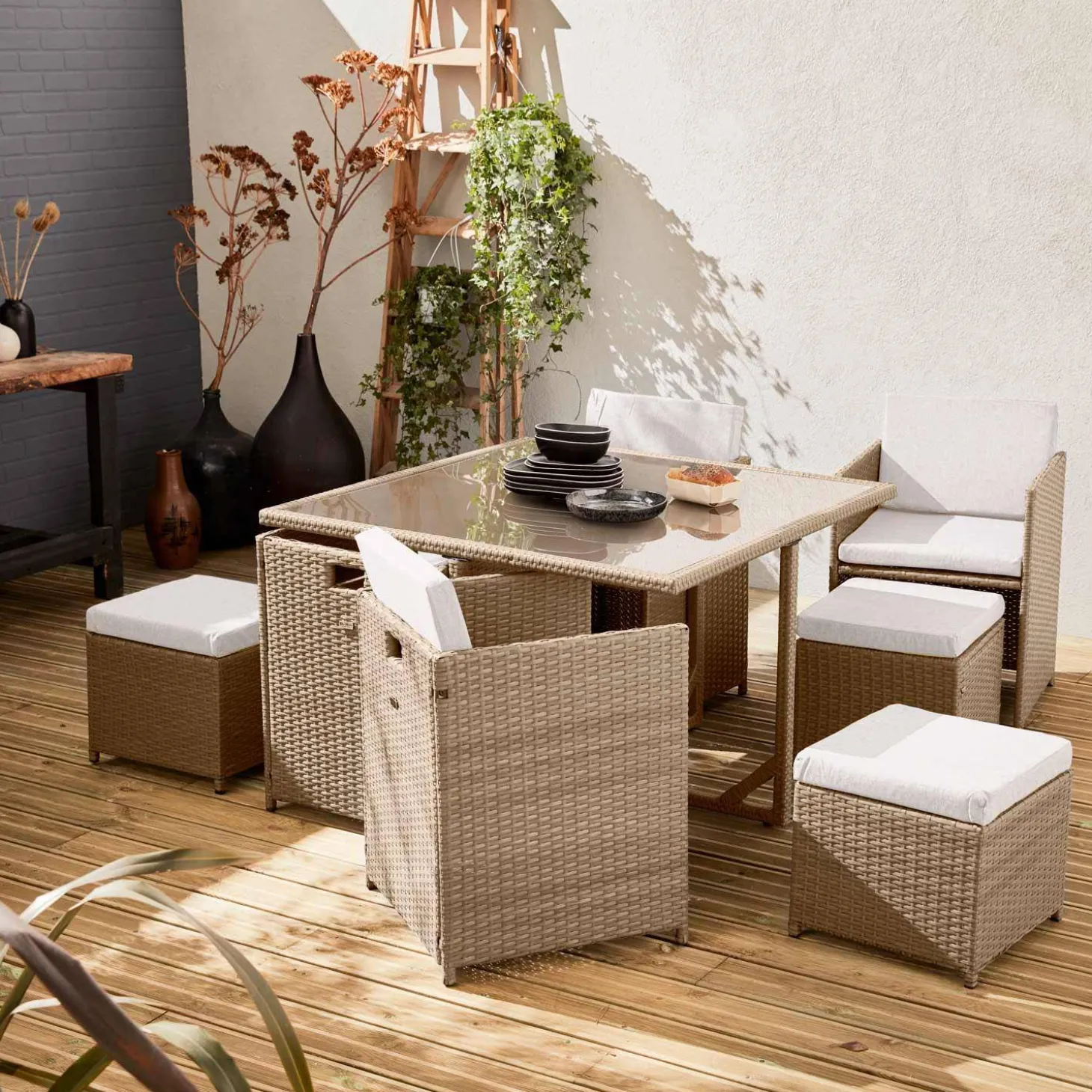 Conjunto de jardim com mesa em tecido de resina com 8 cadeirões + capa de proteção