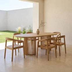 Conjunto de jardim com mesa em madeira de acácia com 6 cadeiras