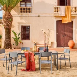 Conjunto de jardim com mesa extensível em alumínio com 8 cadeiras