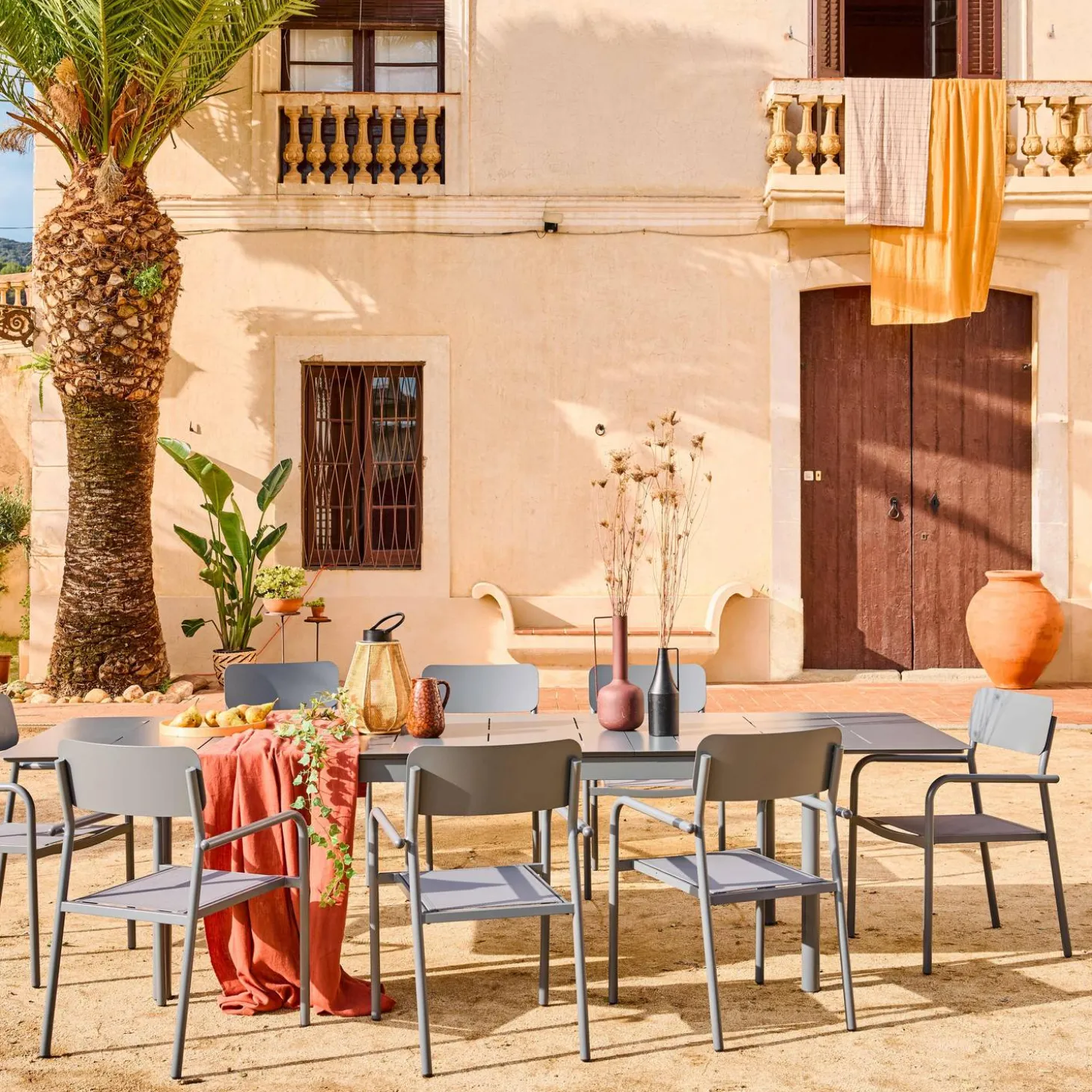 Conjunto de jardim com mesa extensível em alumínio com 8 cadeiras