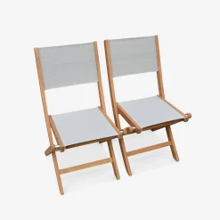 Conjunto de jardim com mesa extensível em madeira com 8 cadeiras