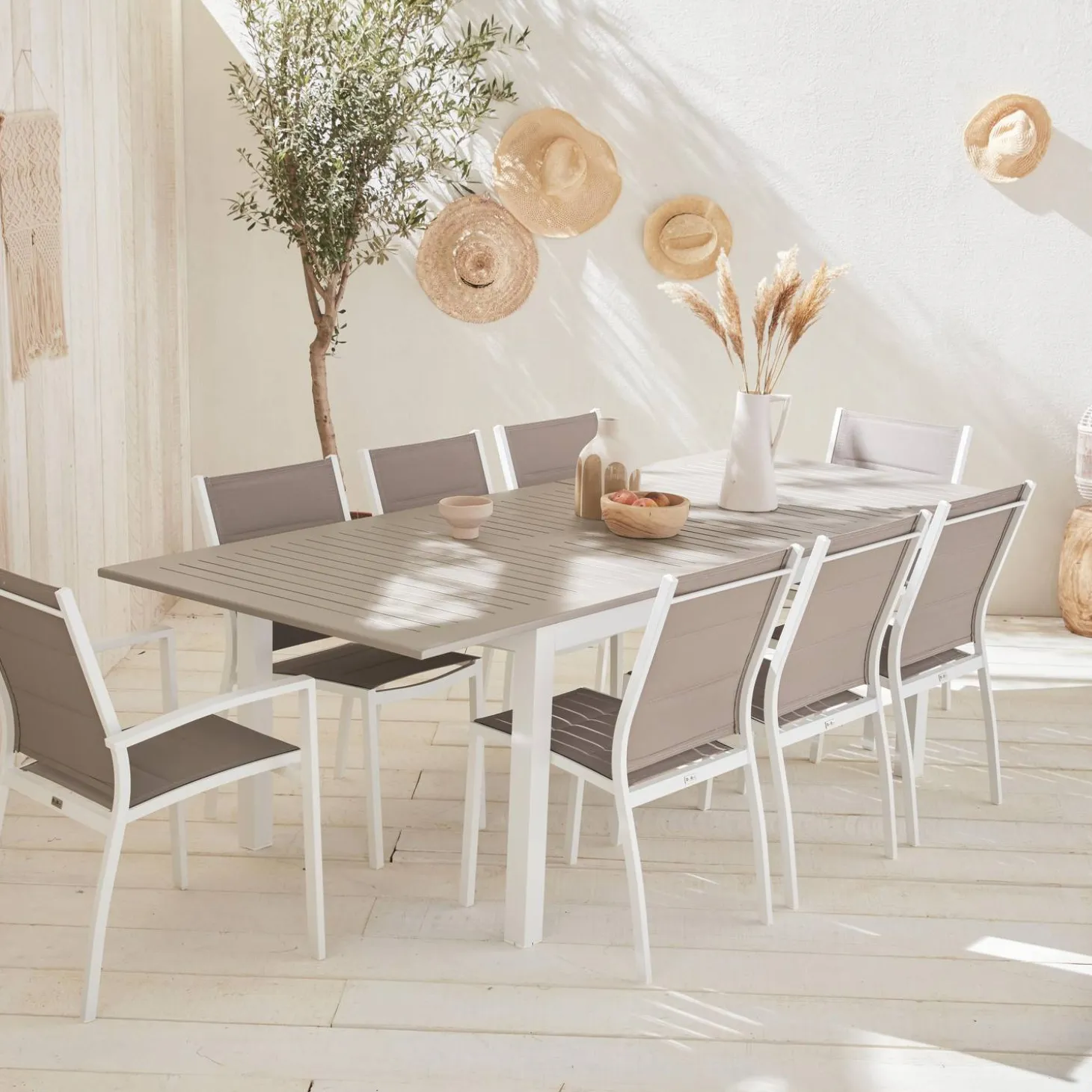 Conjunto de jardim com mesa extensível em alumínio com 8 cadeiras